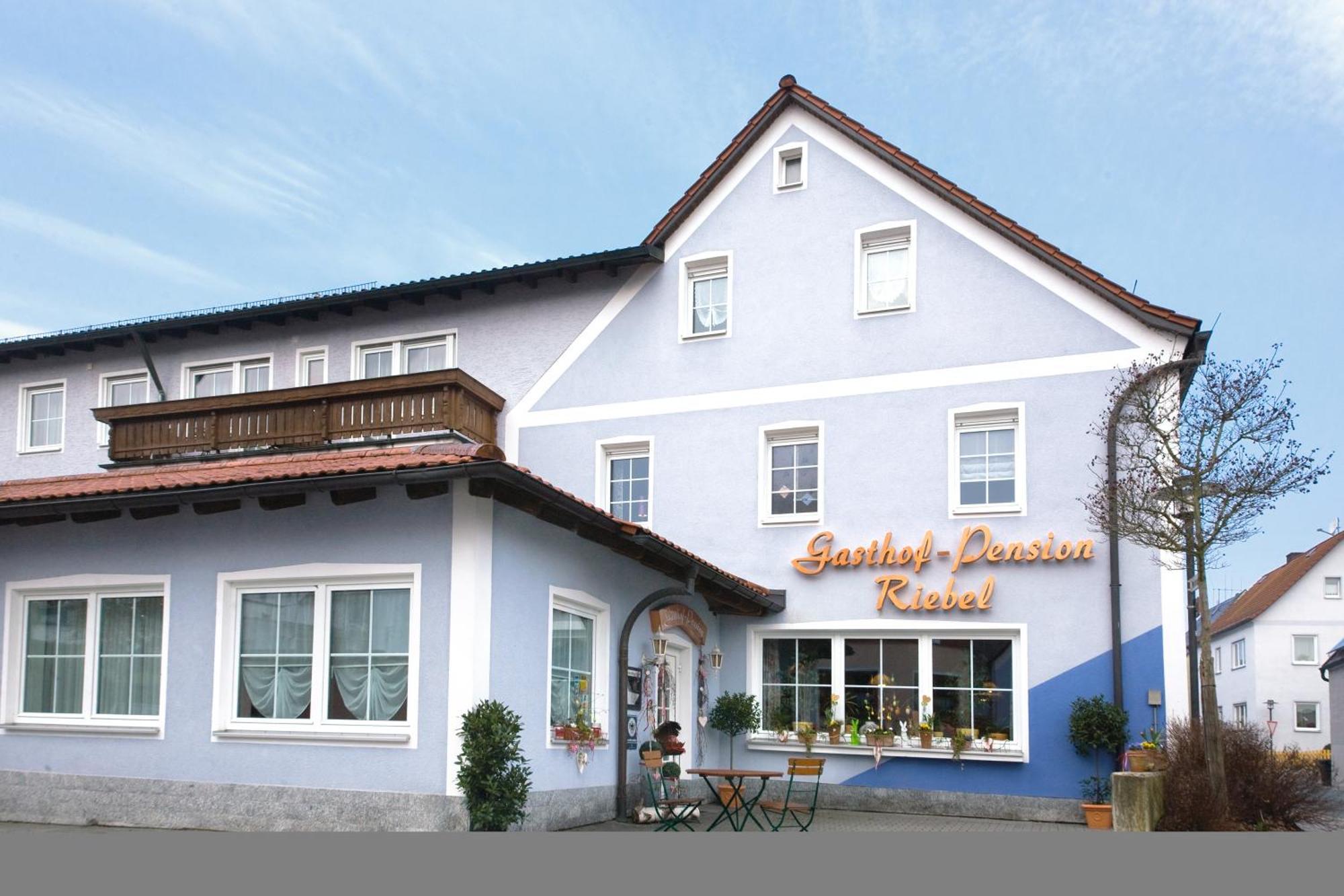 Hotel Gasthof Pension Riebel Etzenricht Exterior photo